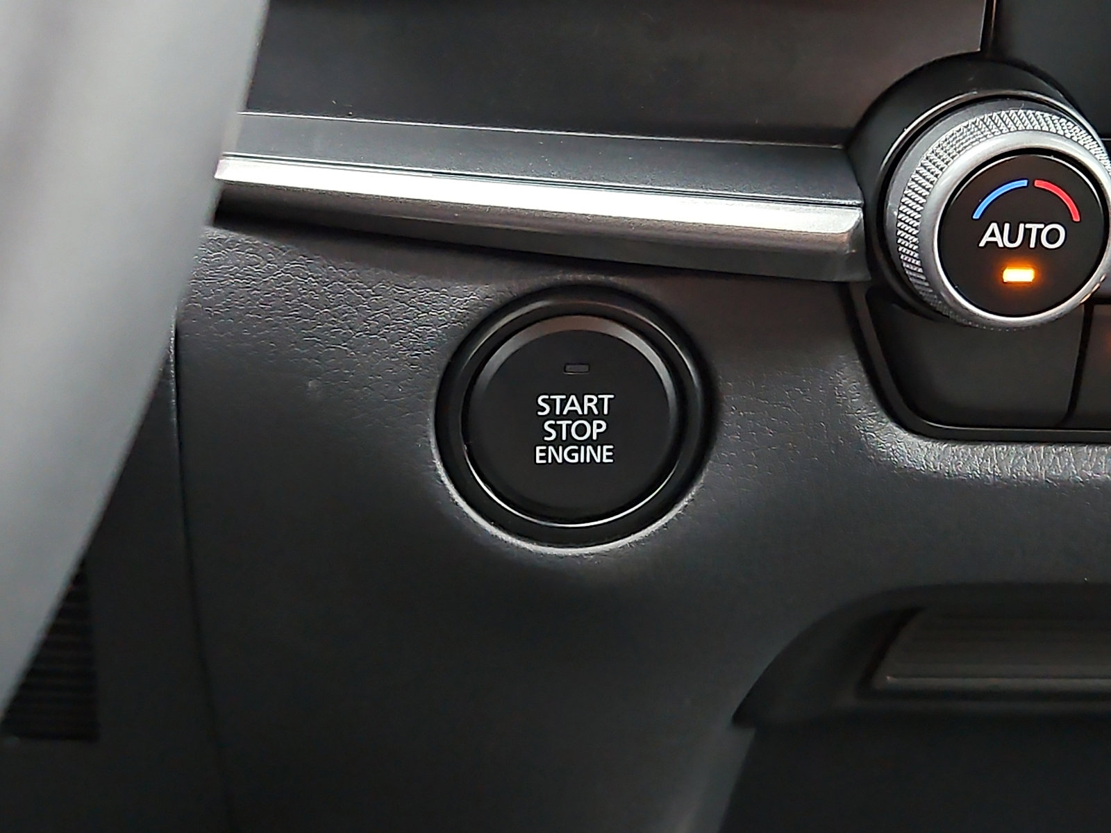 New 2026 MAZDA CX-30 AWD 2.5 S w/ Select Sport Pkg image 17