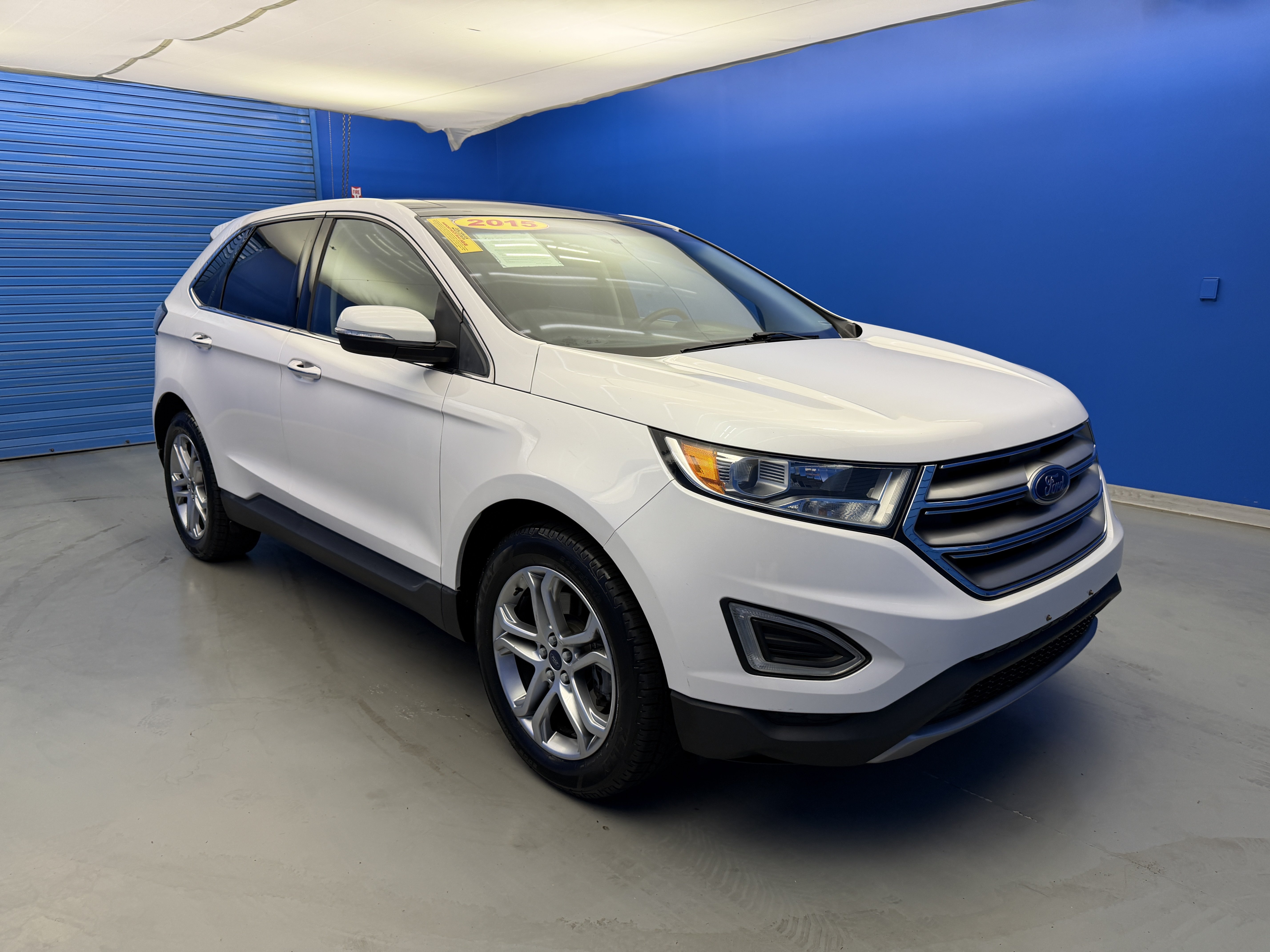 Used 2015 Ford Edge Titanium w/ Equipment Group 301A AWD/4WD image 2