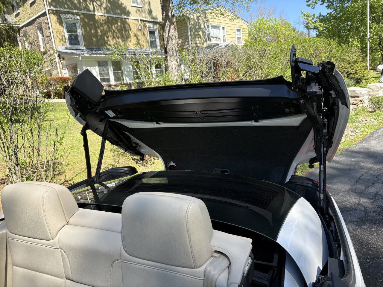 Used 2012 Volkswagen Eos Komfort FWD image 22