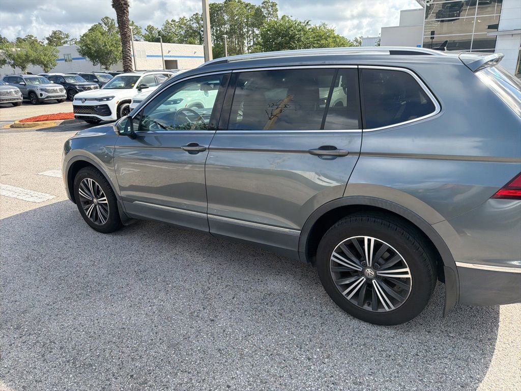 Used 2018 Volkswagen Tiguan SEL FWD image 6