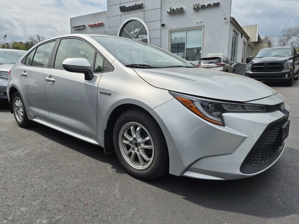 Used 2020 Toyota Corolla LE image 1