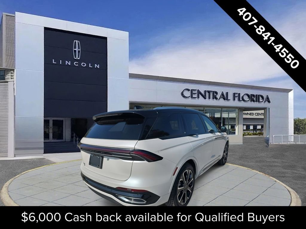 New 2025 Lincoln Nautilus Reserve image 3