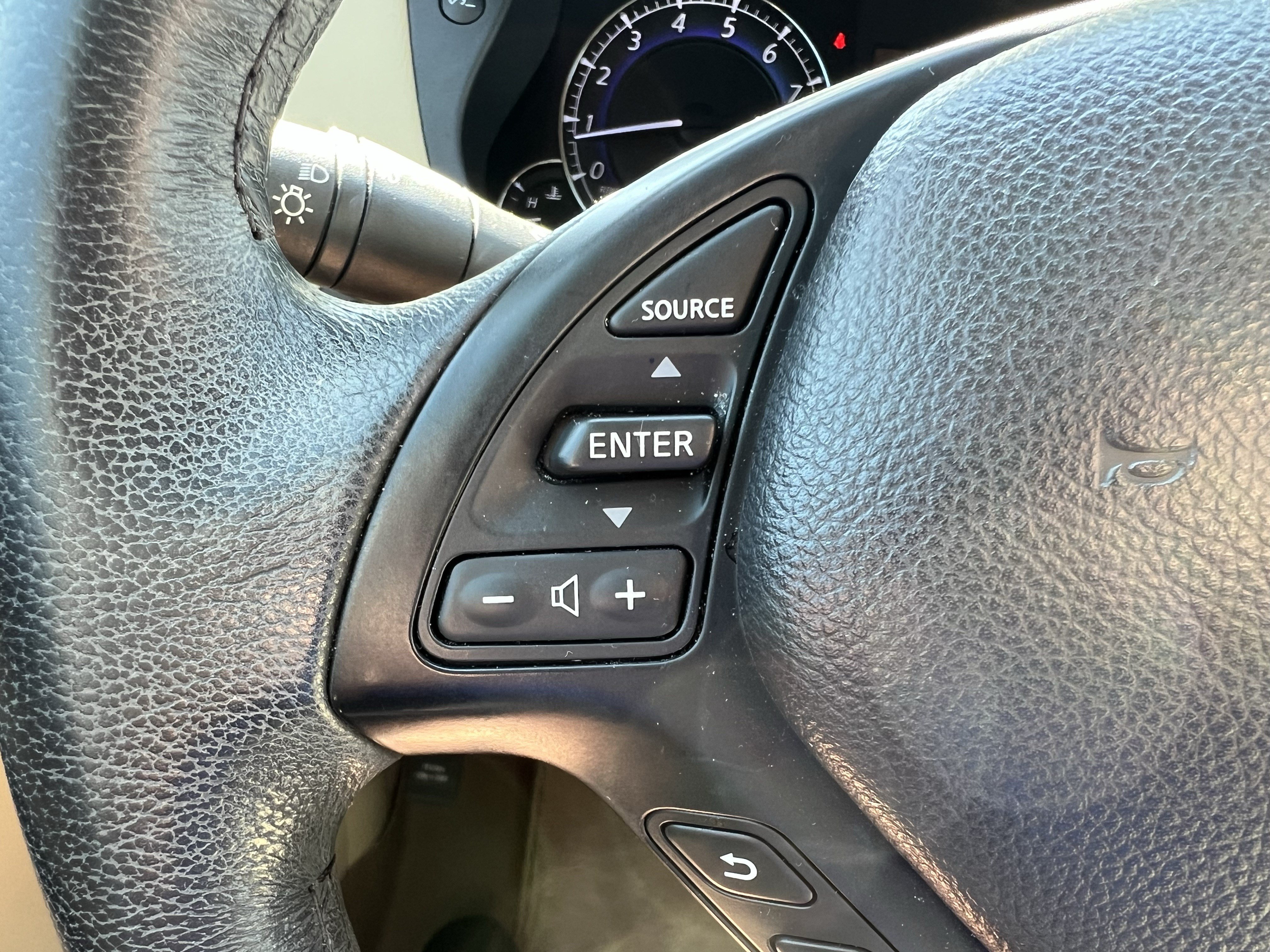 Used 2017 INFINITI QX50 AWD w/ Premium Plus Package image 19