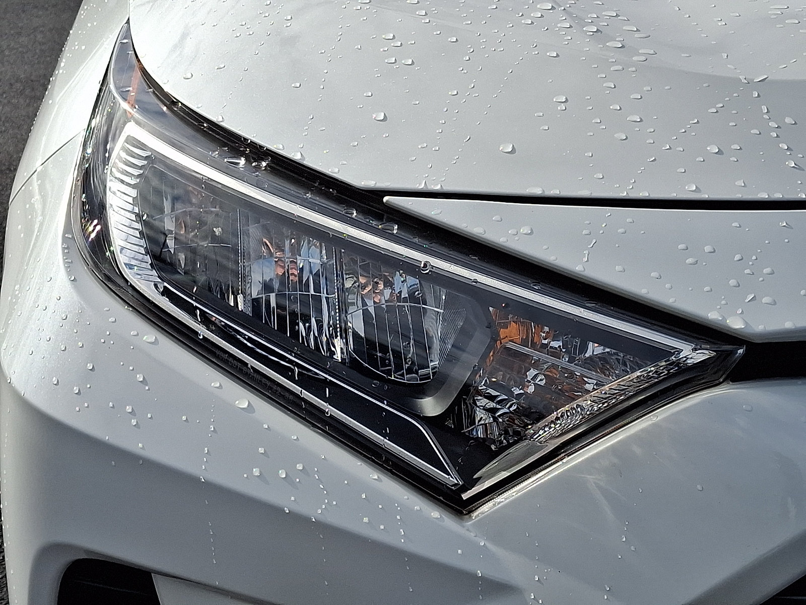 Used 2020 Toyota RAV4 Limited AWD/4WD image 9