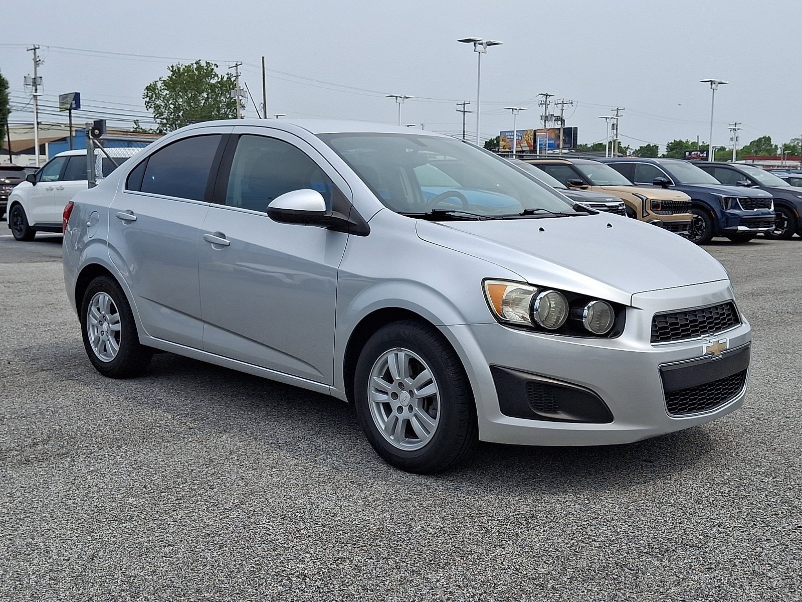 Used 2015 Chevrolet Sonic LT FWD image 3