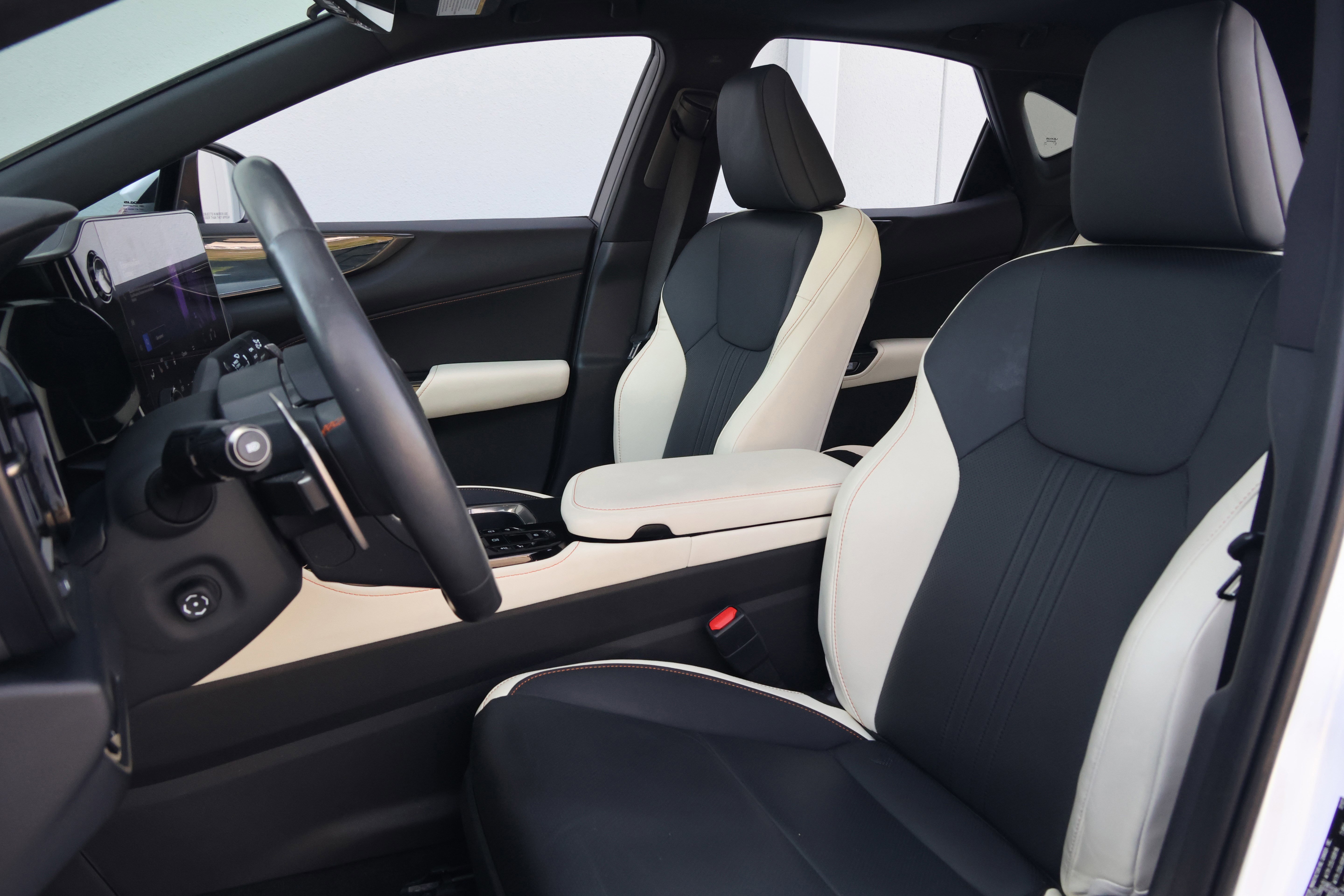 Used 2023 Lexus NX 350 AWD image 36