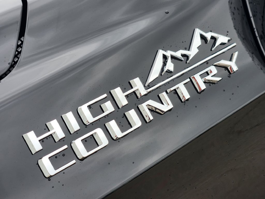 New 2026 Chevrolet Tahoe High Country AWD/4WD image 7