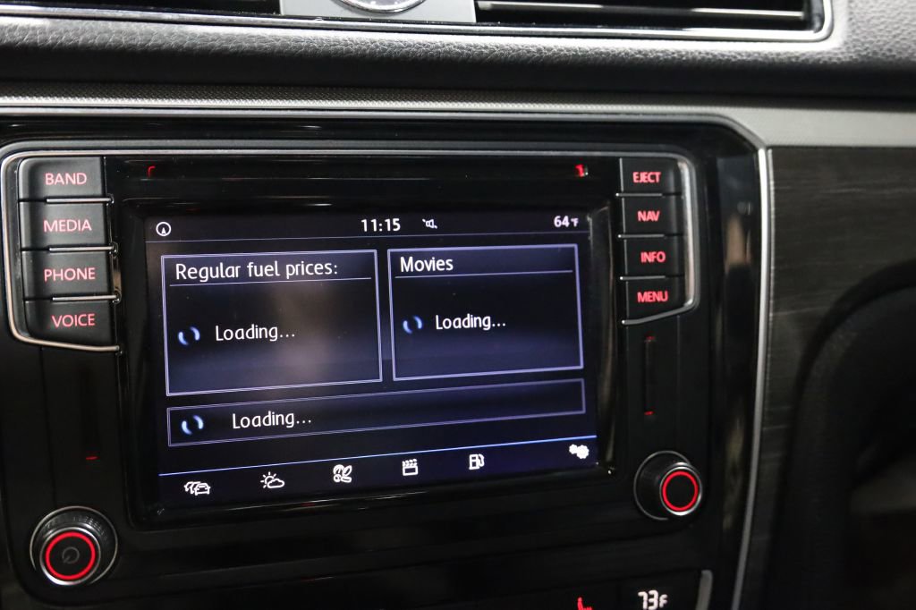 Used 2017 Volkswagen Passat 1.8T SEL Premium image 38