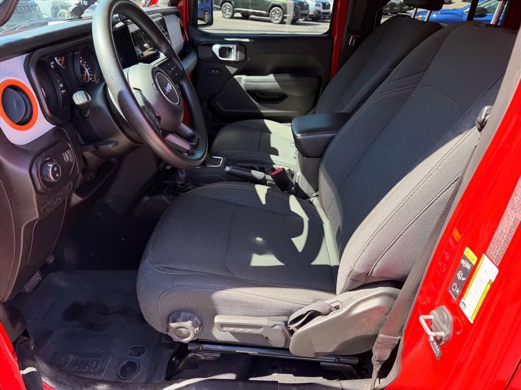 Used 2024 Jeep Gladiator Sport image 8