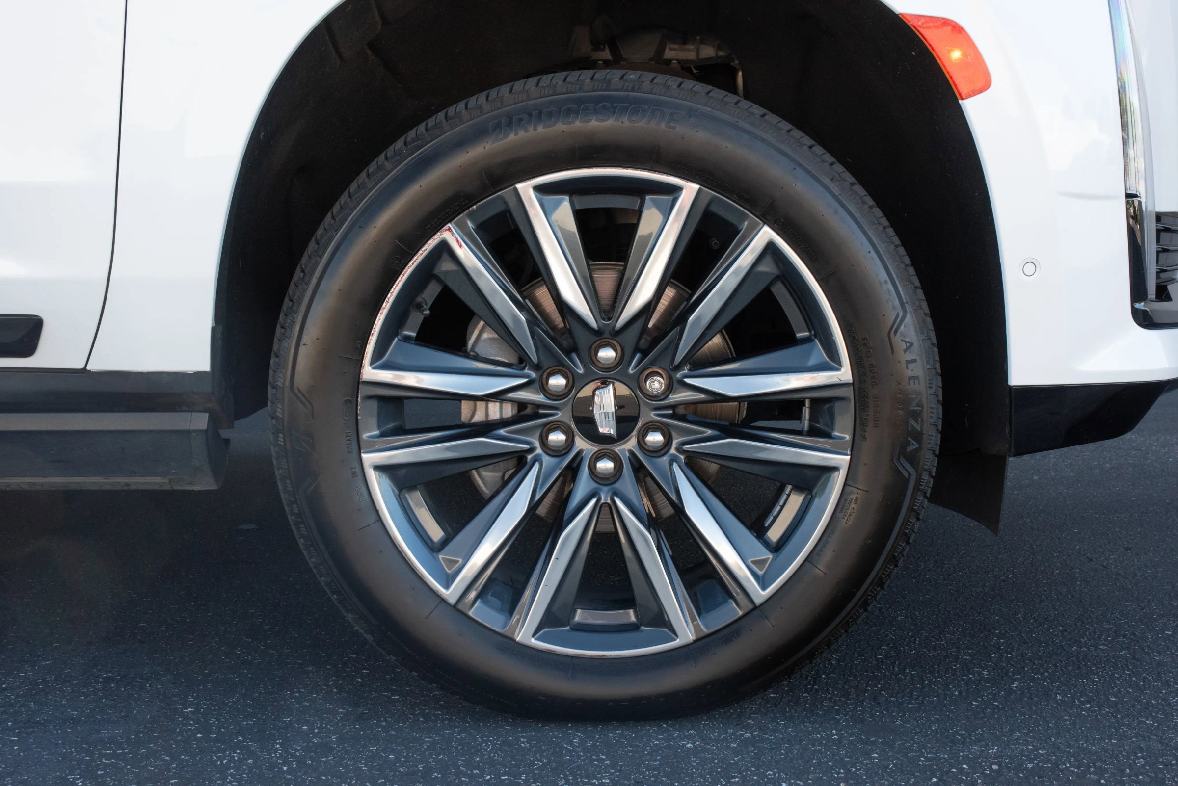 Used 2022 Cadillac Escalade ESV Sport Platinum image 45