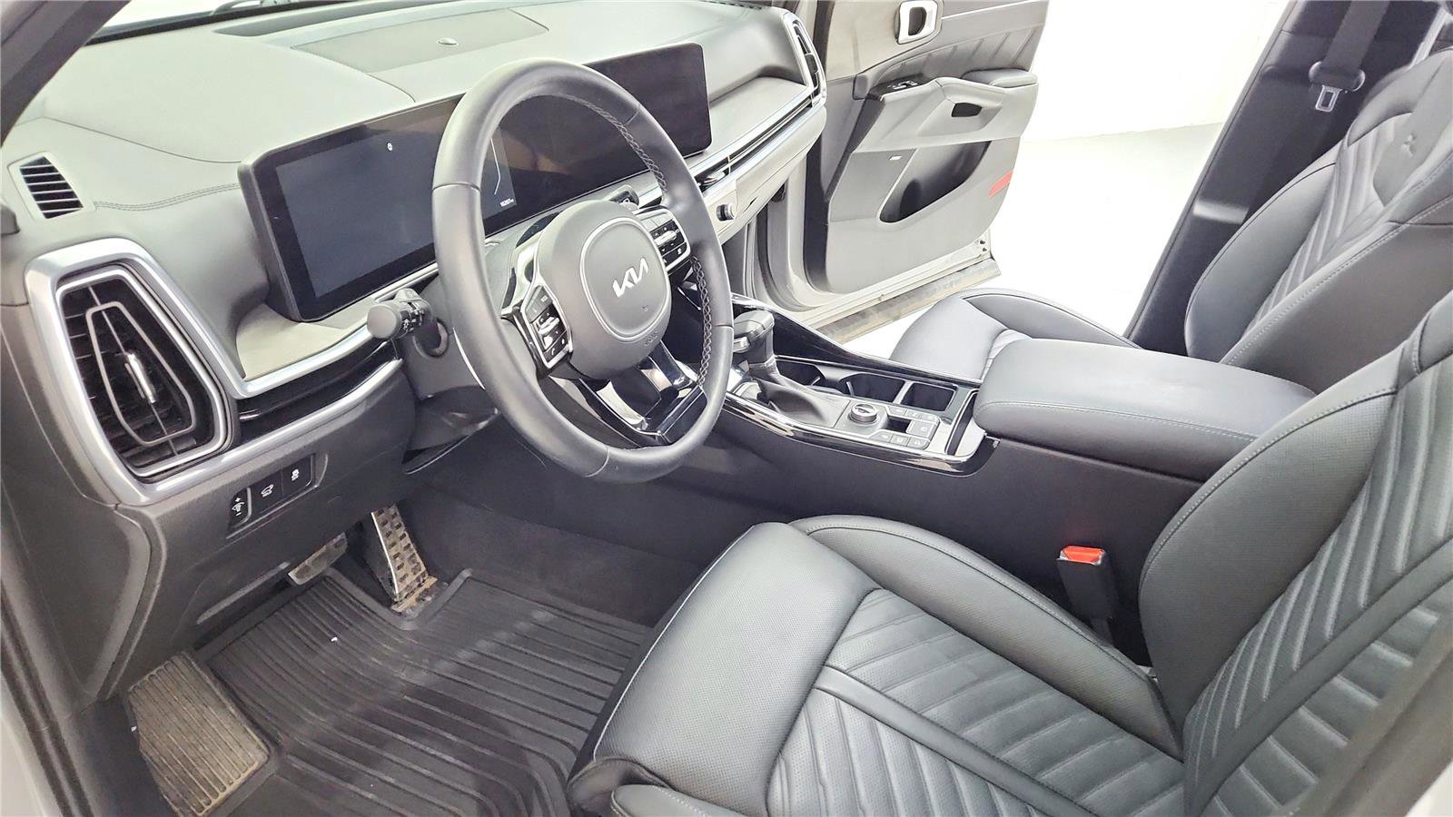 Used 2025 Kia Sorento SX Prestige AWD/4WD image 13