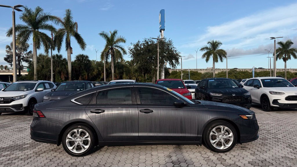 Used 2023 Honda Accord LX image 13