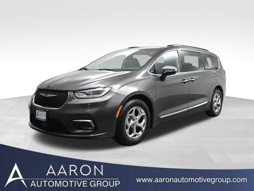 Used 2023 Chrysler Pacifica Limited image 1