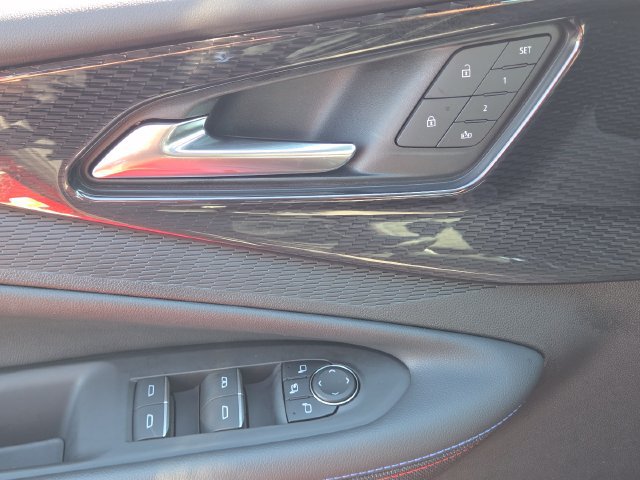 Certified 2025 Chevrolet Blazer EV RS AWD/4WD image 25