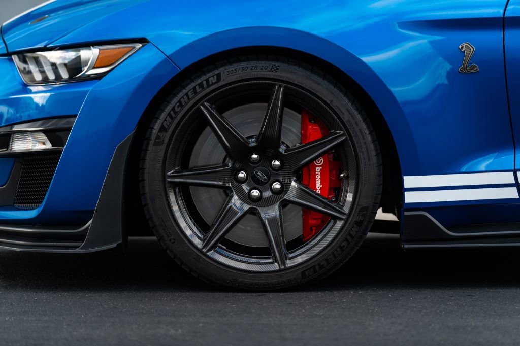 Used 2021 Ford Mustang Shelby GT500 w/ Carbon Fiber Track Pack image 13