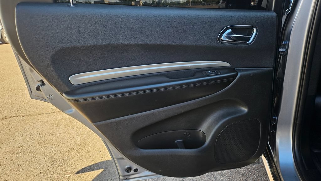 Used 2017 Dodge Durango SXT w/ 3rd Row Seating Group RWD image 24