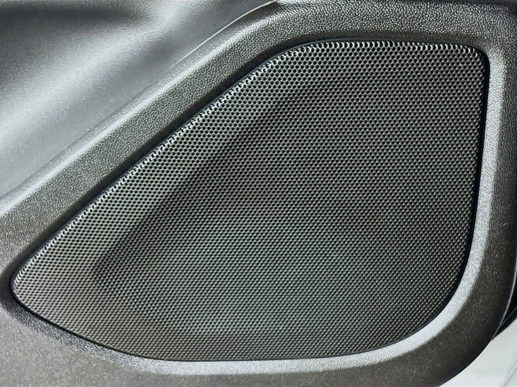 Certified 2024 GMC Terrain SLT w/ Infotainment Package II image 30