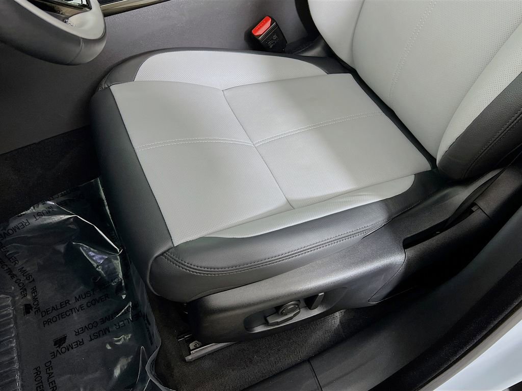 Used 2026 Land Rover Range Rover Velar Dynamic SE image 20