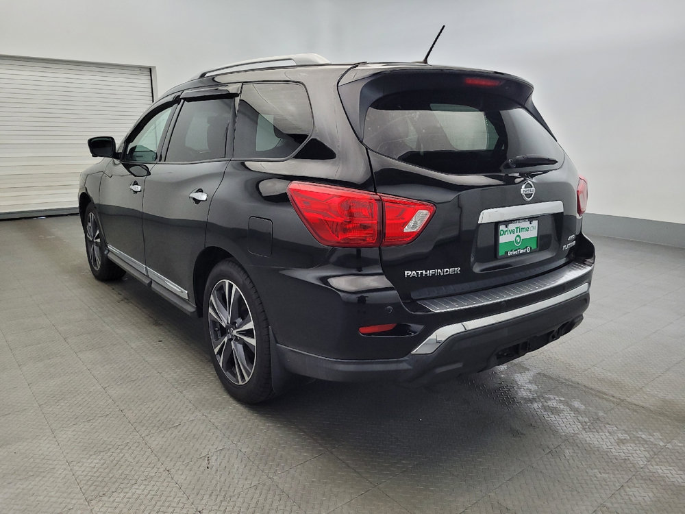 Used 2017 Nissan Pathfinder Platinum w/ Family Entertainment Package AWD/4WD image 5