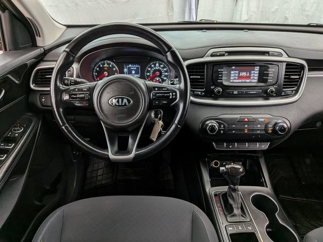 Used 2016 Kia Sorento LX w/ LX Convenience Package image 21