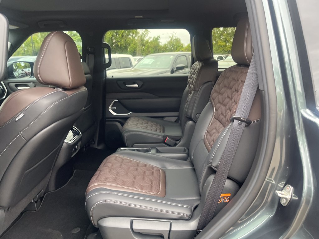 New 2026 Nissan Armada Platinum Reserve AWD/4WD image 32