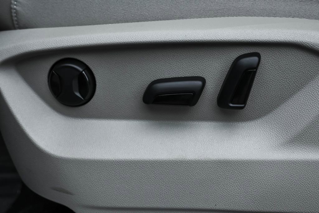 New 2026 Volkswagen Atlas SE image 9