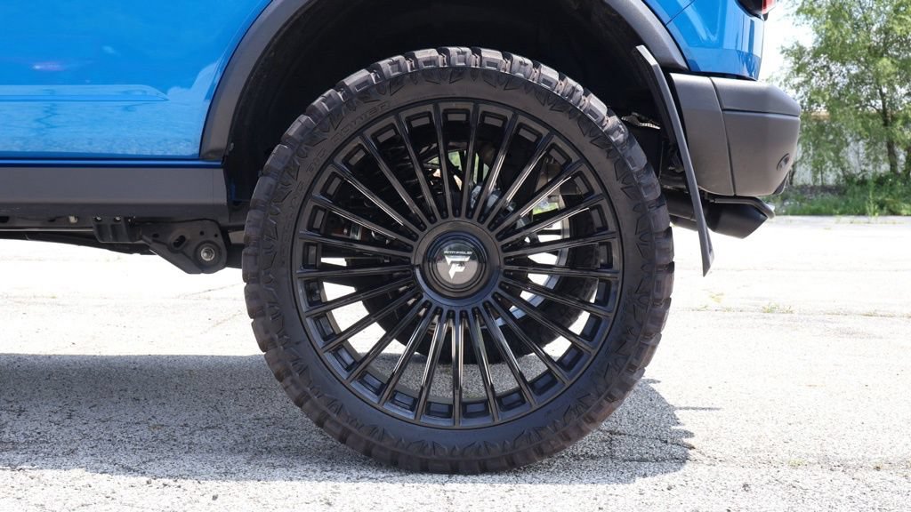 Used 2025 Ford Bronco Badlands AWD/4WD image 12