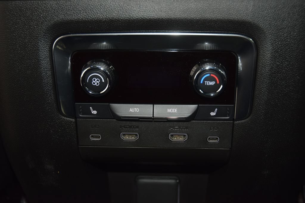 New 2026 Chevrolet Suburban High Country AWD/4WD image 45