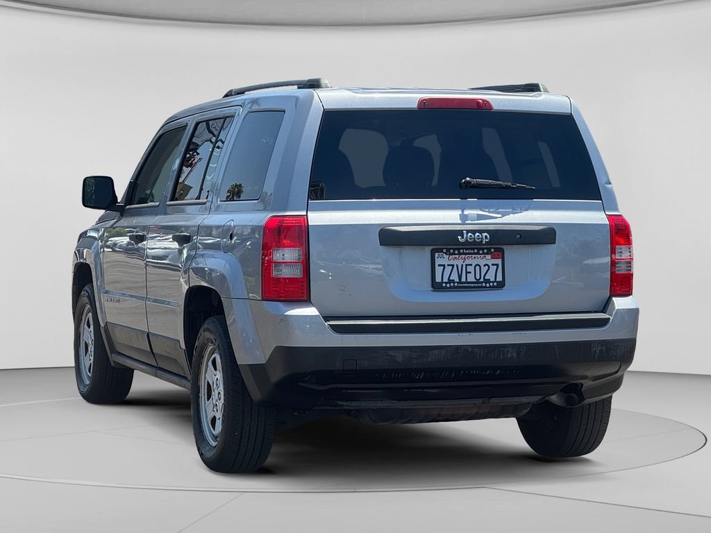 Used 2014 Jeep Patriot Sport FWD image 32