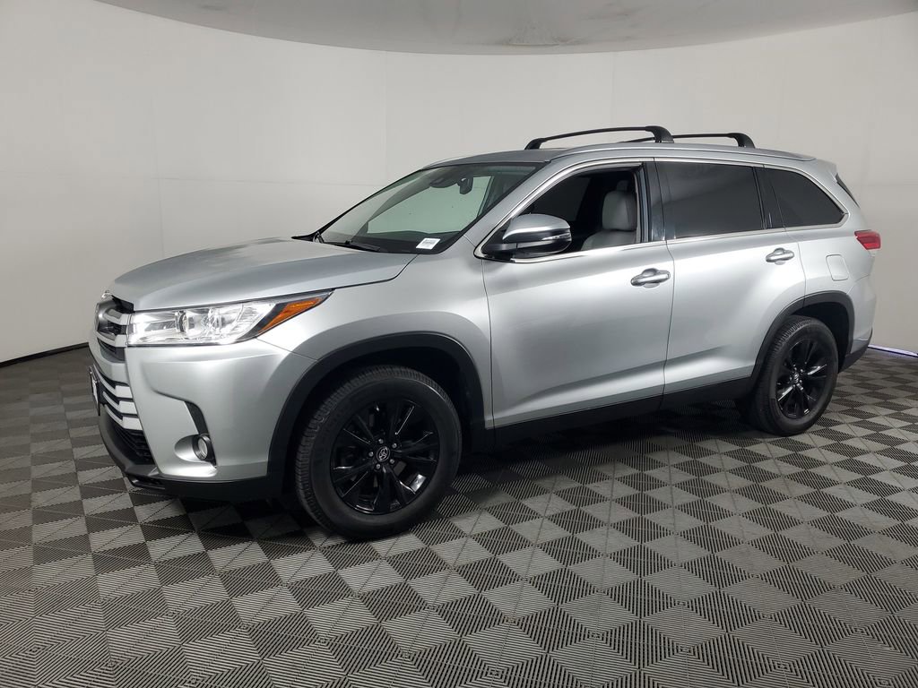 Used 2019 Toyota Highlander XLE image 8