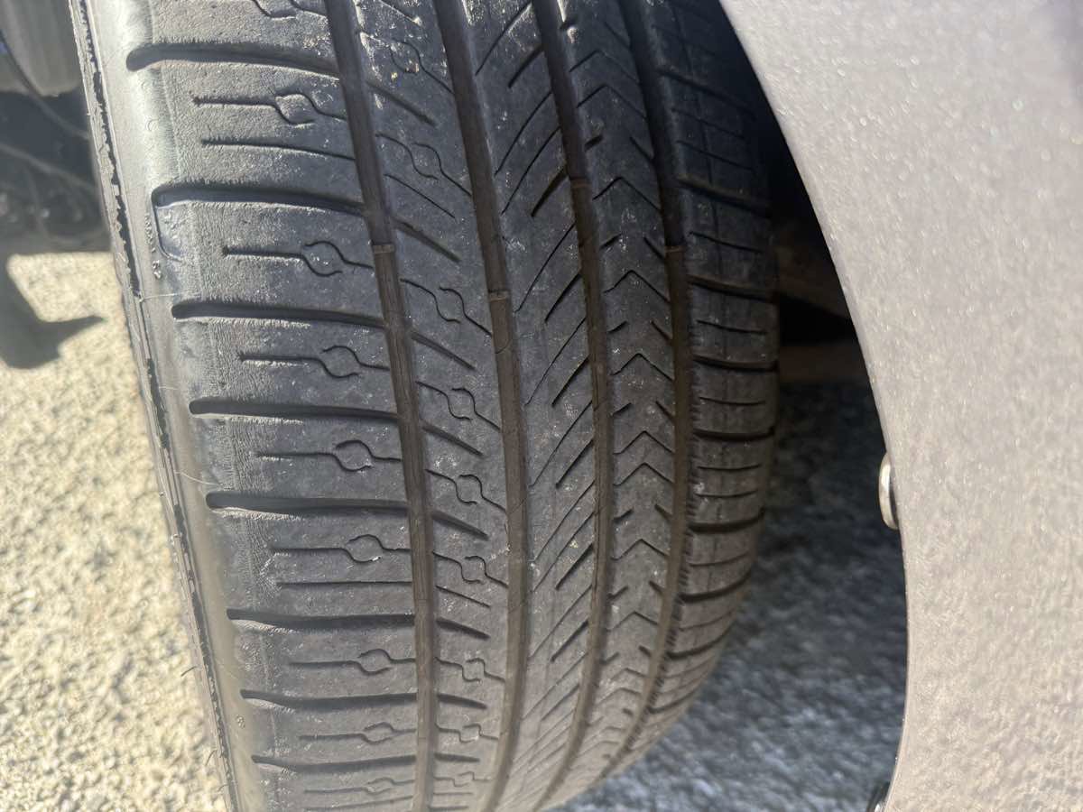 Used 2016 Lexus IS 200t image 4