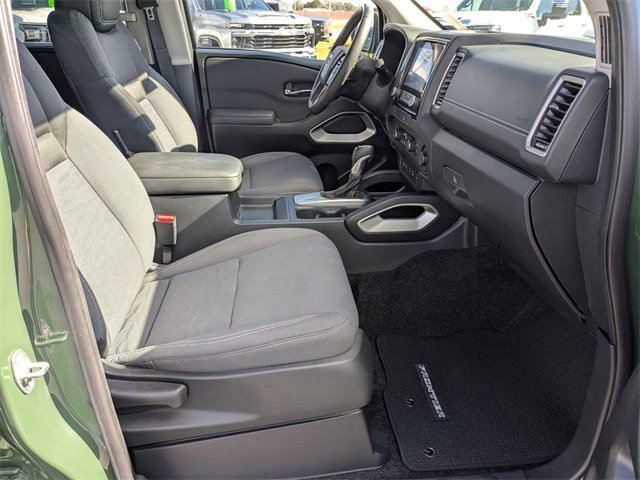 Used 2022 Nissan Frontier SV image 36