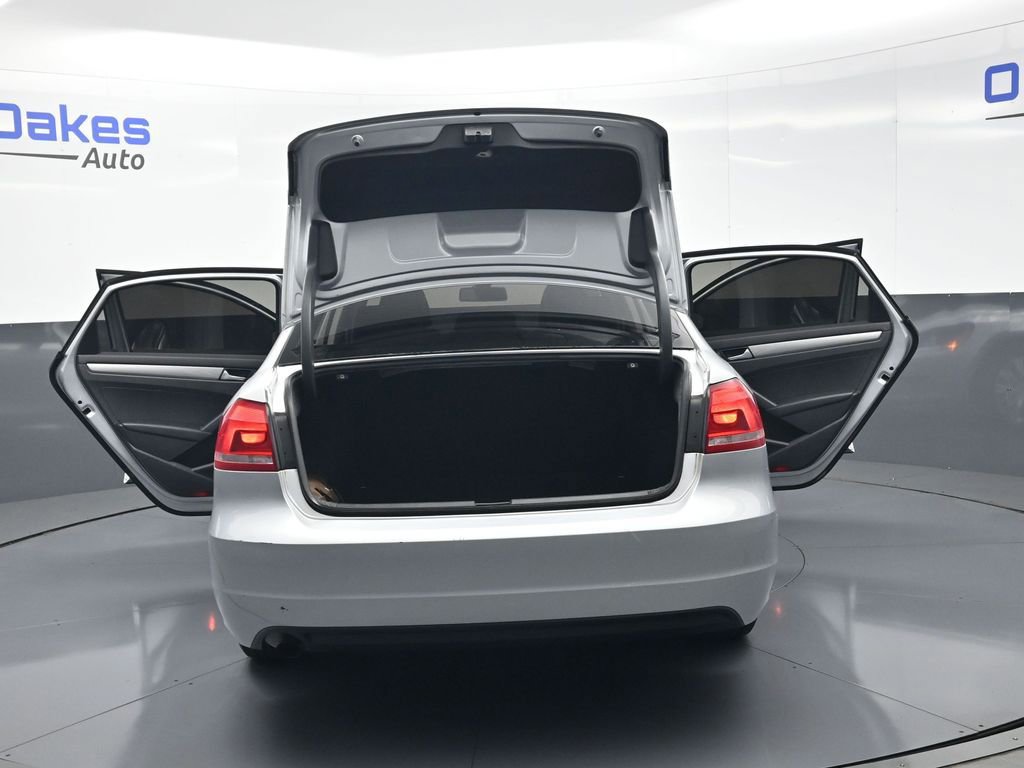 Used 2014 Volkswagen Passat 1.8T S image 49