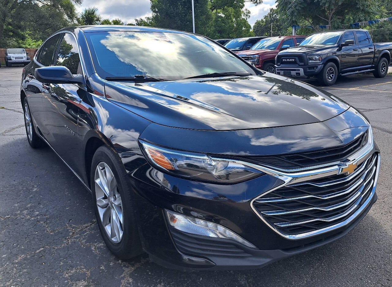 Used 2021 Chevrolet Malibu LT FWD image 3