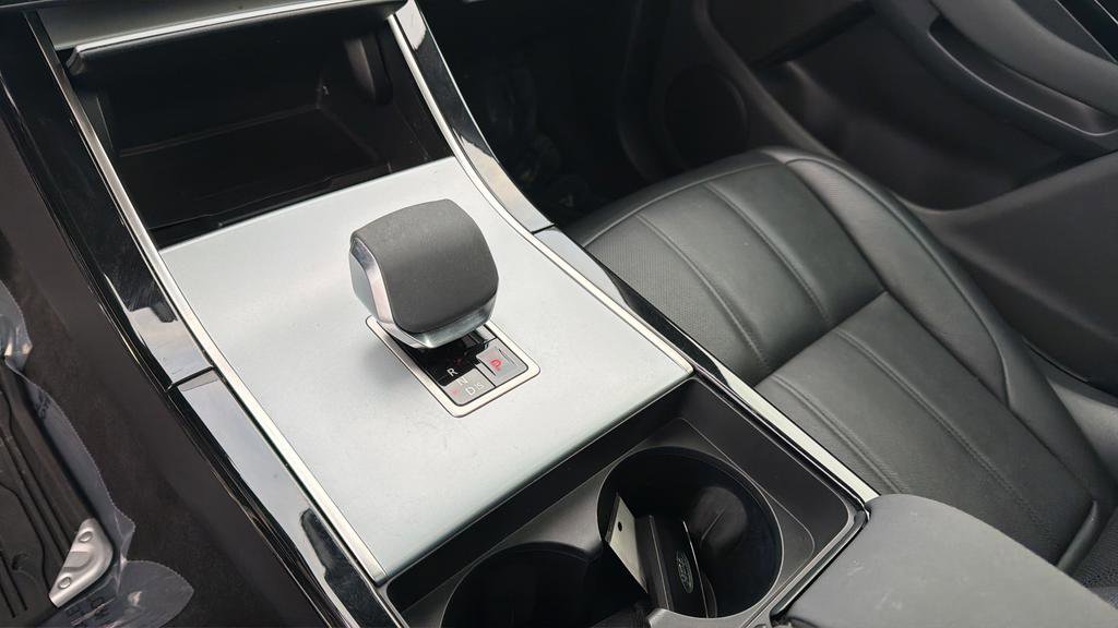 Used 2024 Land Rover Range Rover Evoque S image 26