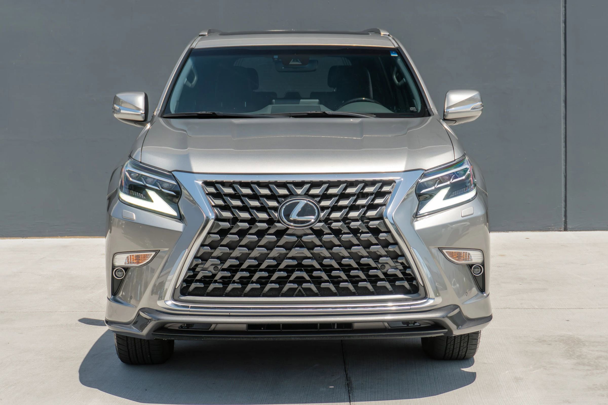 Used 2022 Lexus GX 460 Premium w/ Accessory Package AWD/4WD image 7
