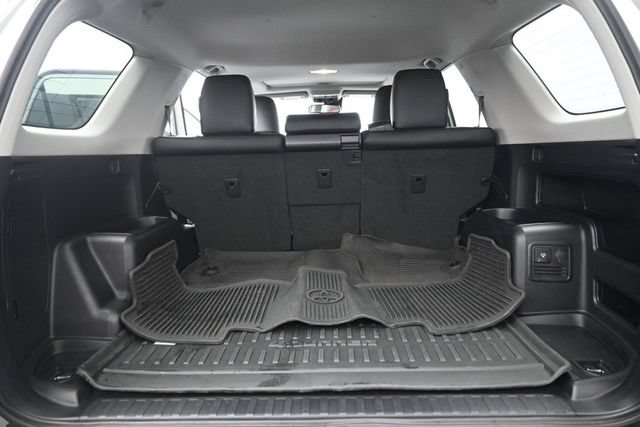 Used 2022 Toyota 4Runner TRD Off-Road Premium AWD/4WD image 9