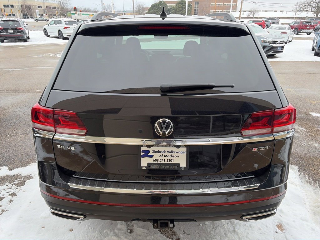 Certified 2022 Volkswagen Atlas SE image 7