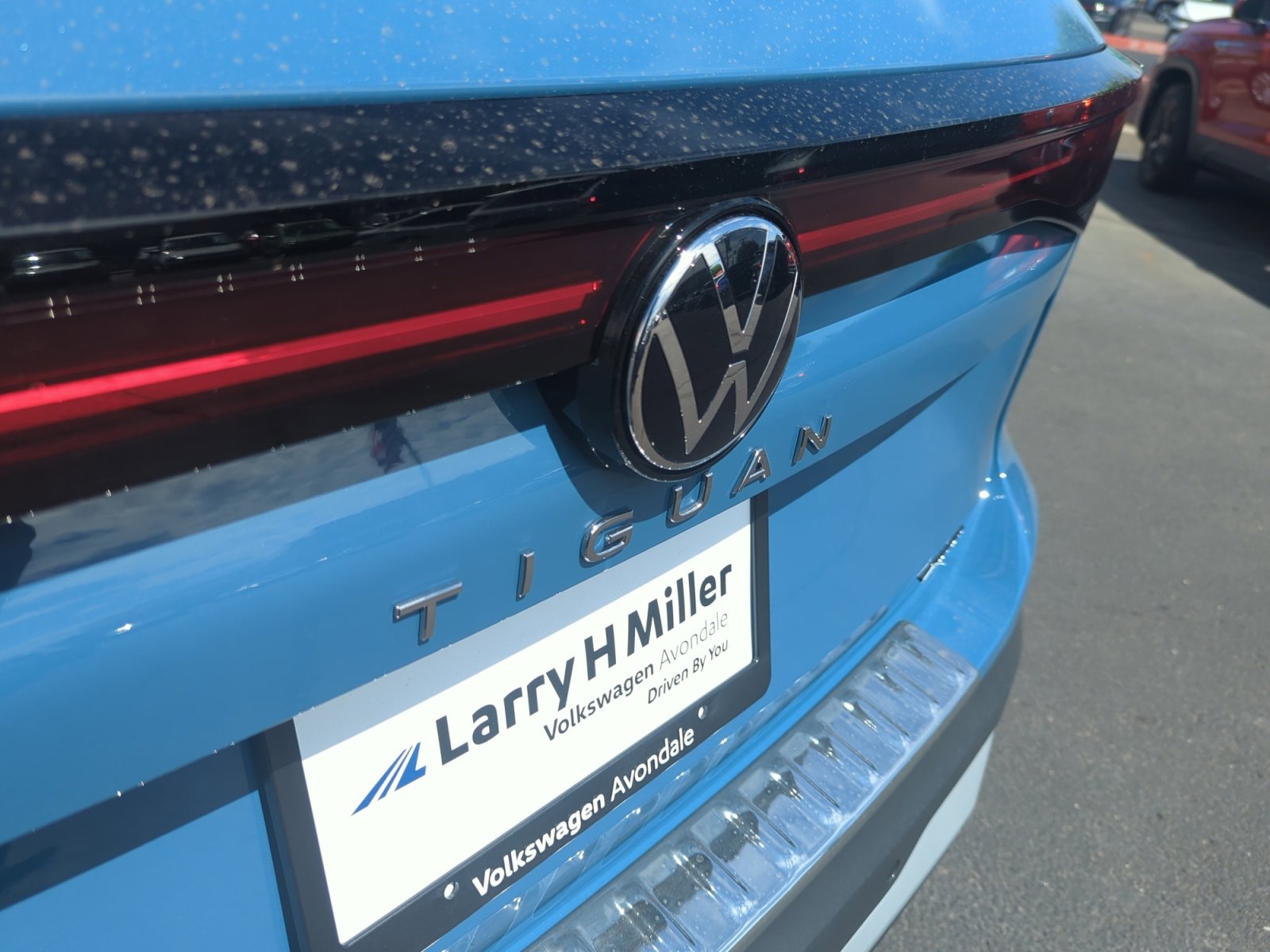 New 2025 Volkswagen Tiguan SE image 22