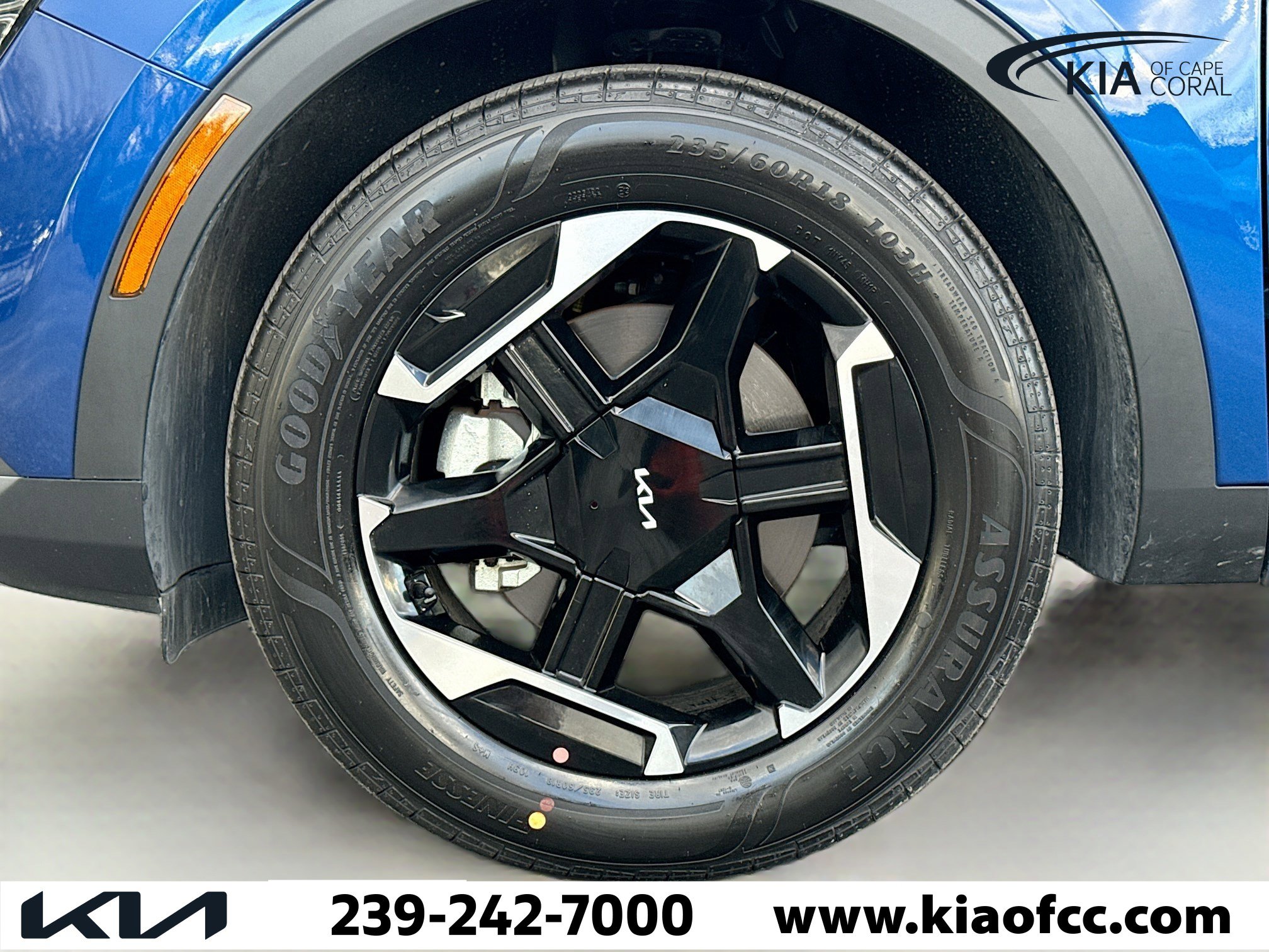 Used 2025 Kia Sportage EX image 39