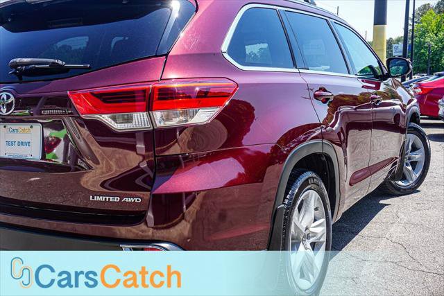 Used 2017 Toyota Highlander Limited Platinum AWD/4WD image 7