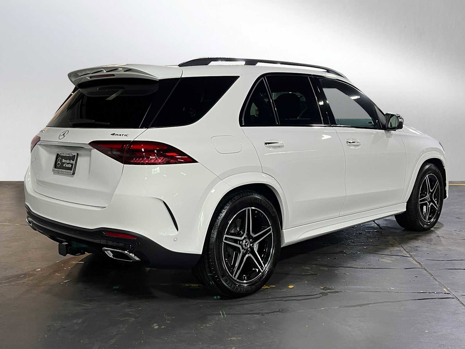 Certified 2026 Mercedes-Benz GLE 450 4MATIC image 3