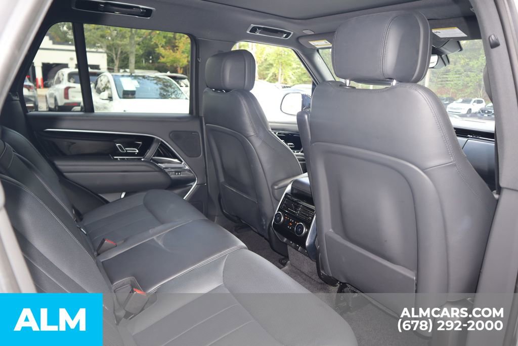 Used 2023 Land Rover Range Rover SE image 28