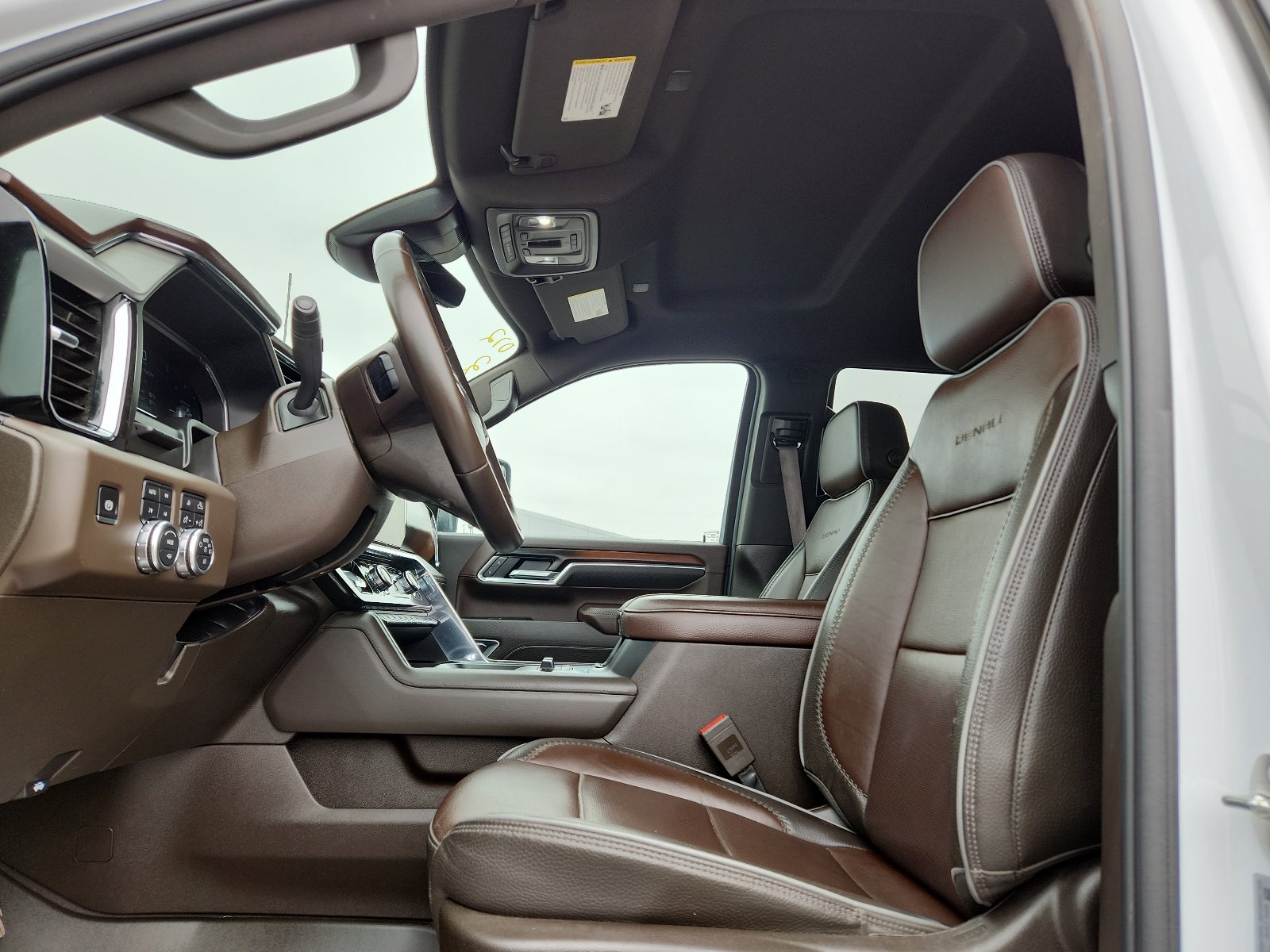 Used 2025 GMC Sierra 2500 Denali w/ Max Trailering Package image 11