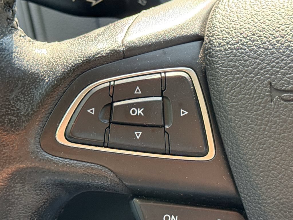 Used 2016 Ford Focus SE w/ Equipment Group 201A FWD image 29