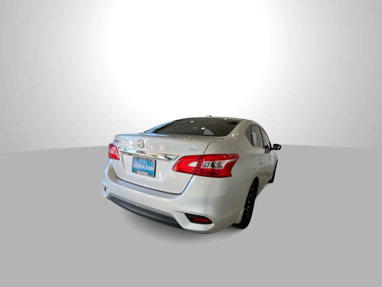 Used 2016 Nissan Sentra SV w/ Driver's Assist Package FWD image 8