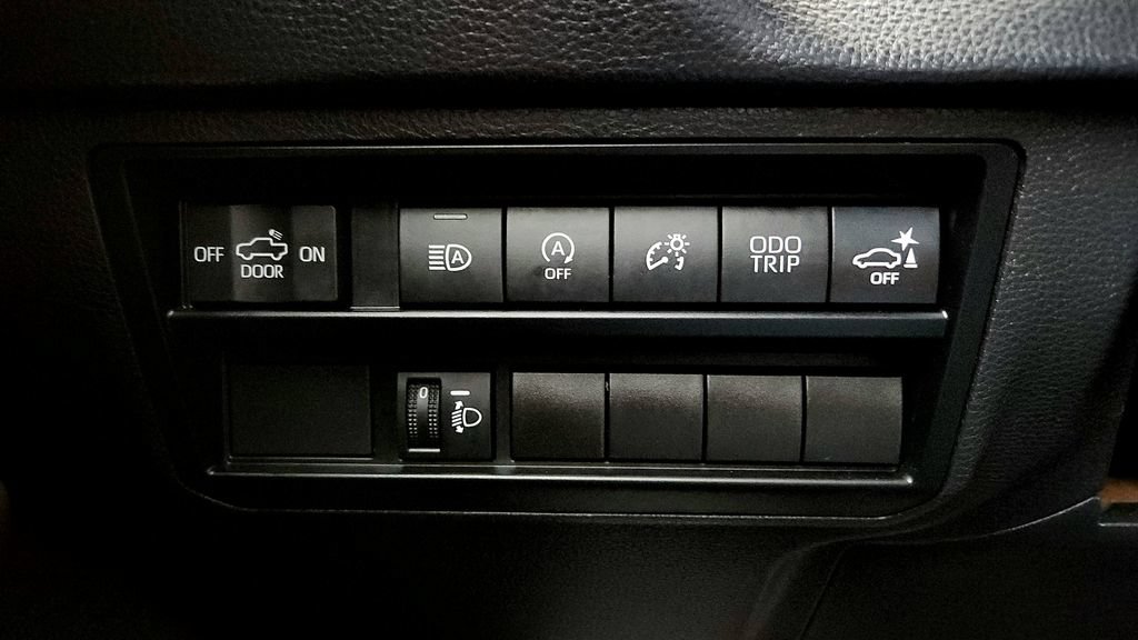 Used 2024 Toyota Tundra SR5 w/ SR5 Convenience Package AWD/4WD image 30