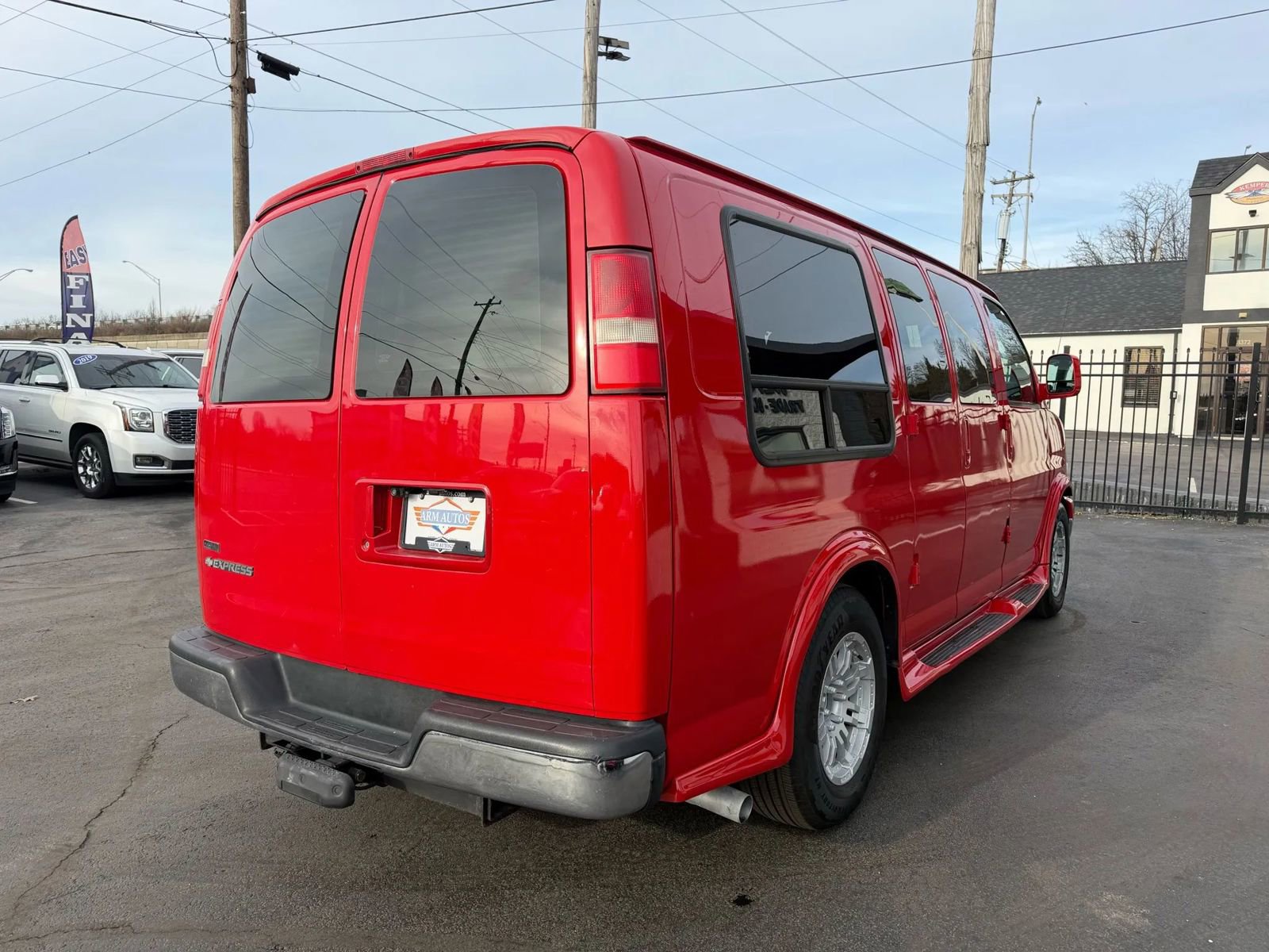 Used 2010 Chevrolet Express 1500 w/ Power Package image 10