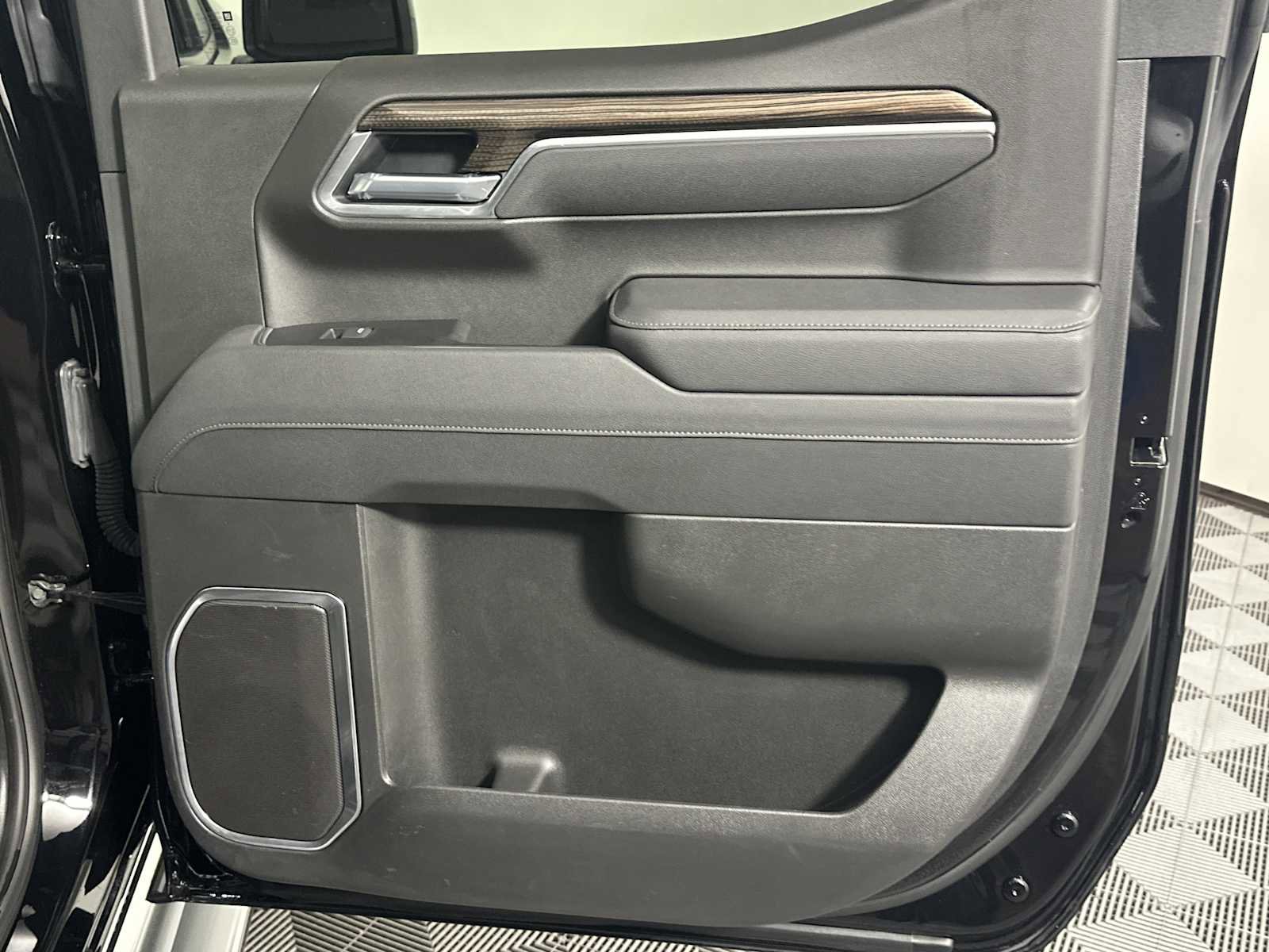 Used 2025 Chevrolet Silverado 1500 RST w/ Convenience Package II image 20