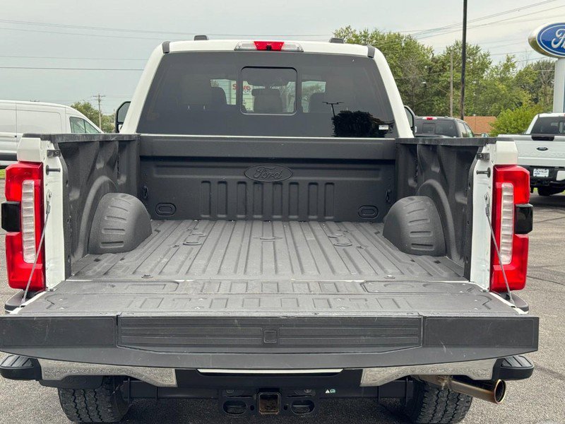 Used 2024 Ford F350 Lariat w/ Chrome Package image 4